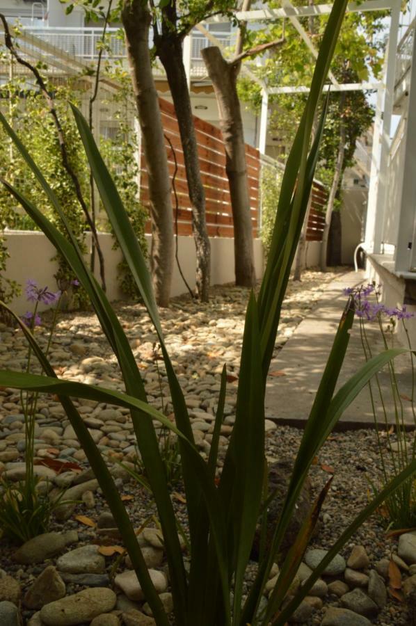 Antony Apartments Nea Plagia Dış mekan fotoğraf