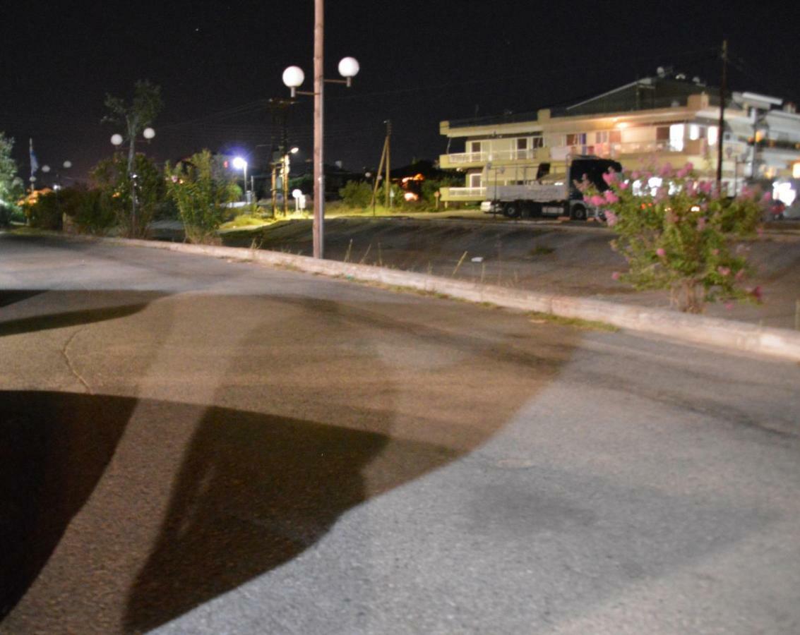 Antony Apartments Nea Plagia Dış mekan fotoğraf